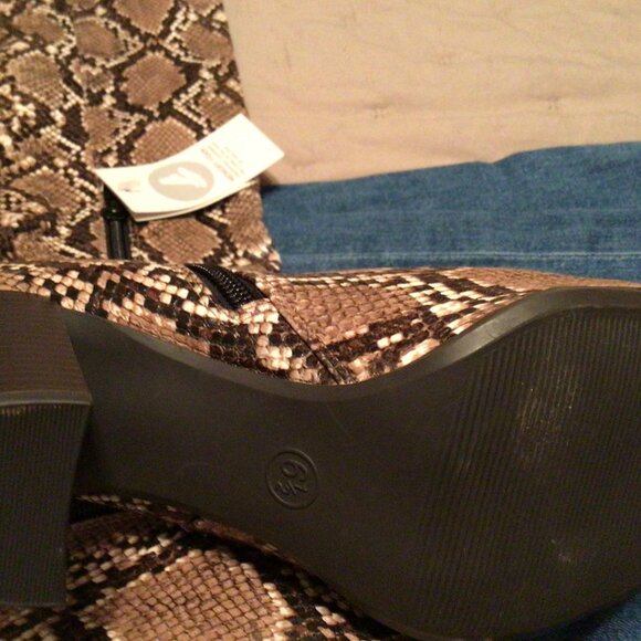 A New Day Women's Brandee Knee High Heeled Boots, Taupe/Snake - Sizes 6.5 - Picture 4 of 4